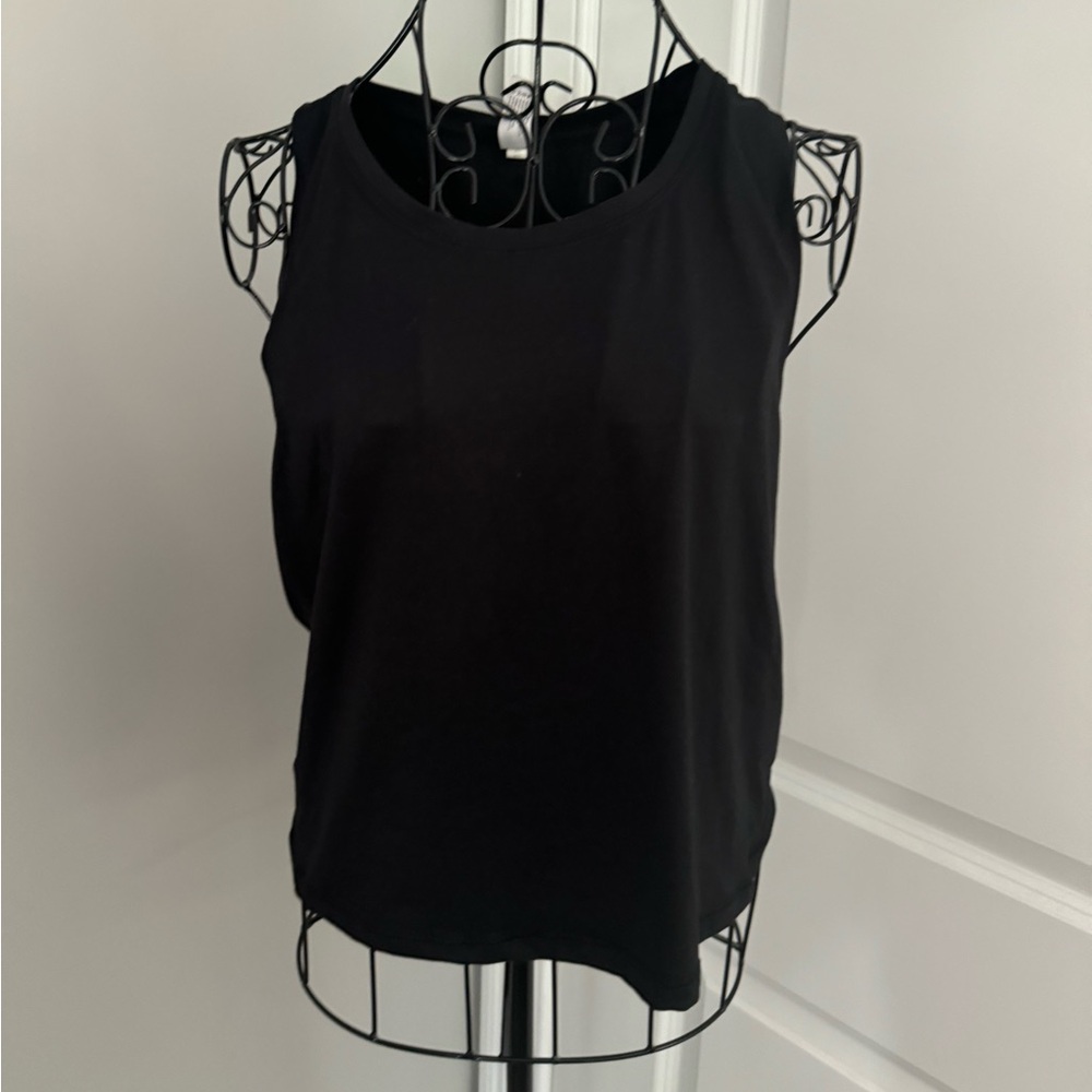 Yogalicious Athletic Black Racerback Tank in XXL